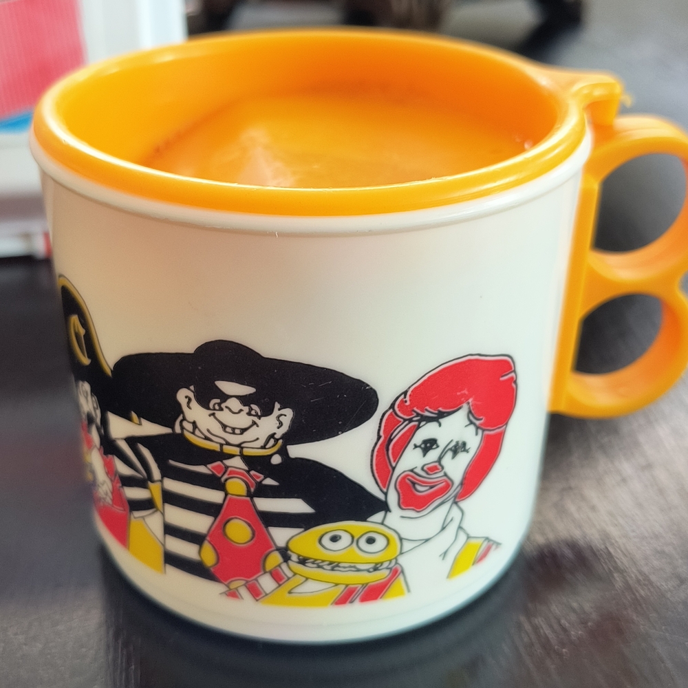 1983 Vintage Mc Donald's sippy cup New